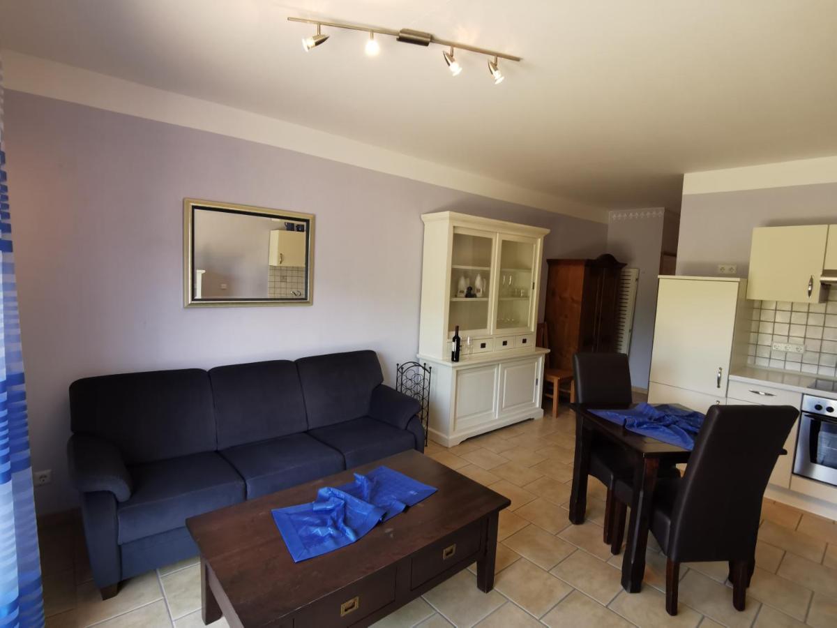 Weingut Amlinger&Sohn Apartamento Neef Exterior foto